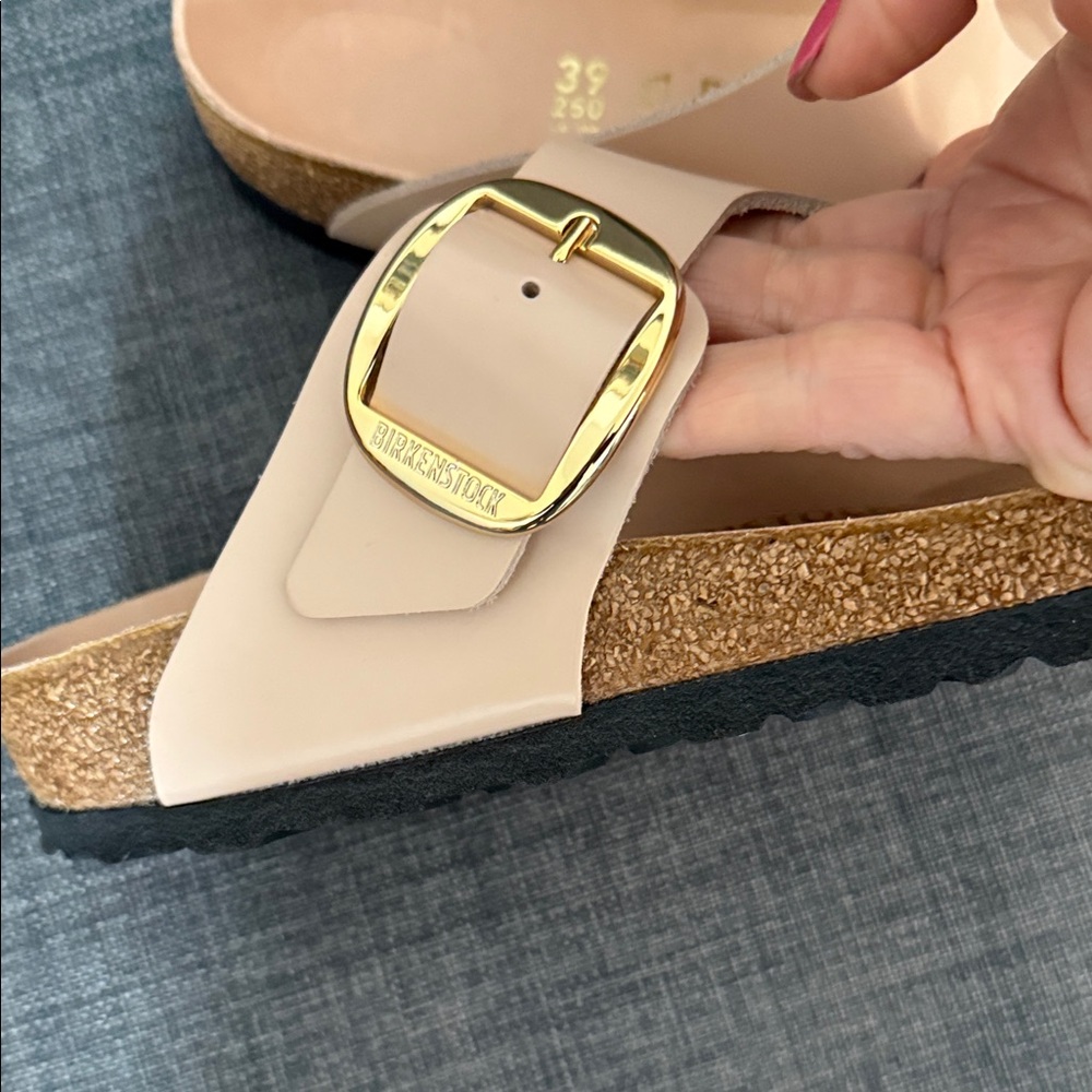 Birkenstock Nude Sandals with Gold Accents - Picture 6 of 7